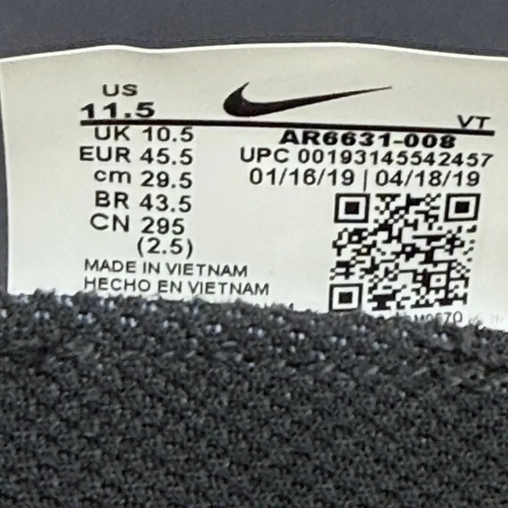 Nike Air VaporMax 2019 Men’s Size 11.5 Black Hyper Blue AR6631-008 Shoes